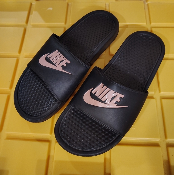 Nike Slides - Picture 6 of 6